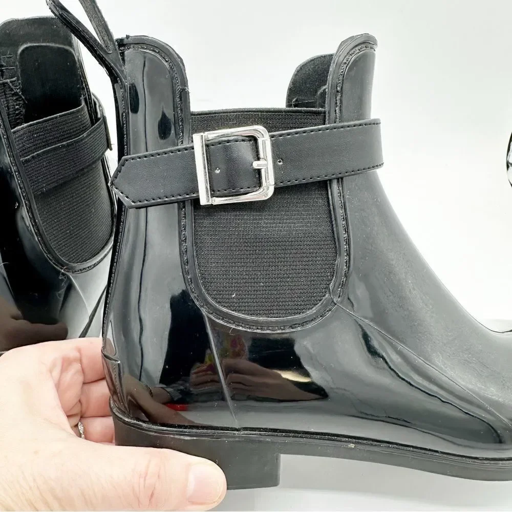 Marc Fisher‎ Women's 6 Rainy Black Glossy Ankle Rain Bootie Buckle Boot Sz 7